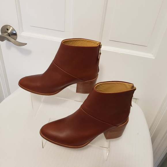 Nisolo "Dari" Leather Zip Close Boots Size 9 Gorgeous Preowned Pair - Picture 3 of 15